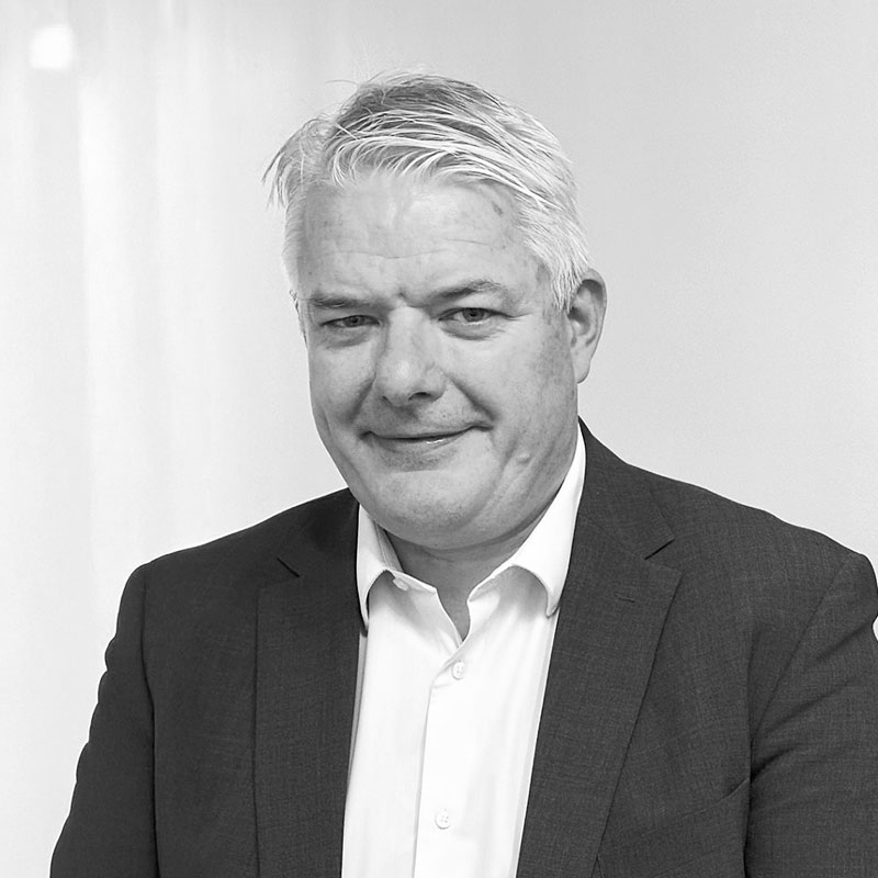 Ian Mills